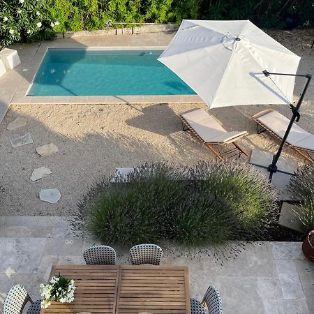 Villa Aprile Saint-Étienne-du-Grès Eksteriør billede
