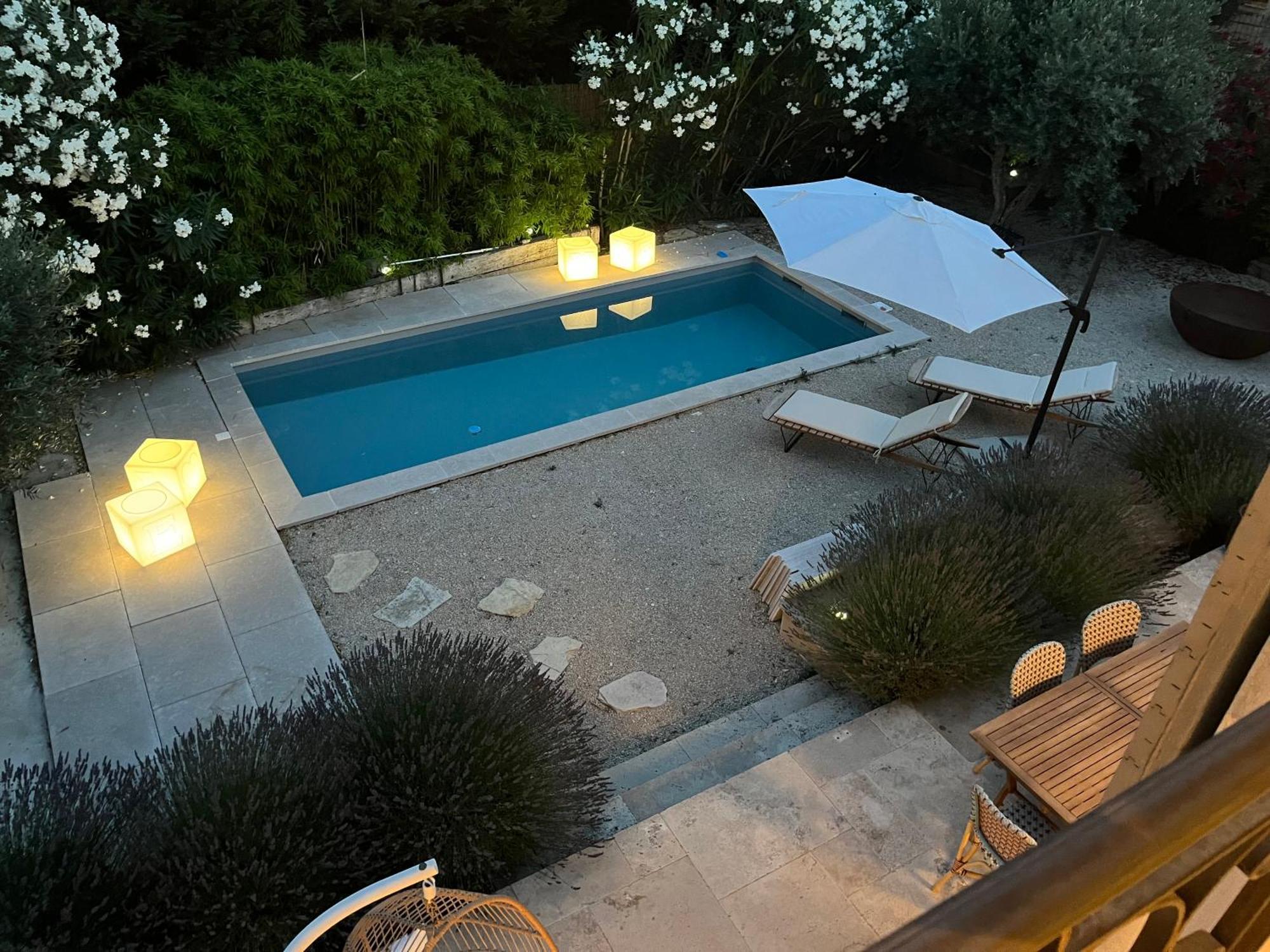 Villa Aprile Saint-Étienne-du-Grès Eksteriør billede